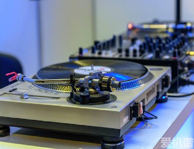 曲谱下载打印,音乐转乐谱在线,音轨分离软件